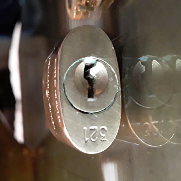 Auth LOUIS VUITTON #321 Lock & Key, Brass - Picture 14 of 17